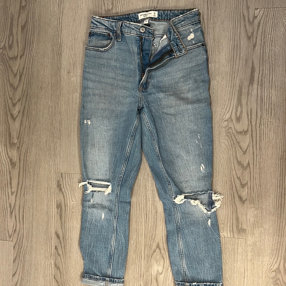 Never worn Abercrombie & Fitch distressed Denim. Curve Love.